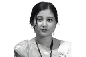 চাঁদপুরে রাস্তা পারাপারের সময় বাসচাপায় প্রাণ হারালেন কলেজছাত্রী