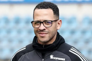 চেলসি নতুন কোচে লিয়াম রোজেনিয়রের ছয় বছরের চুক্তি ঘোষণা