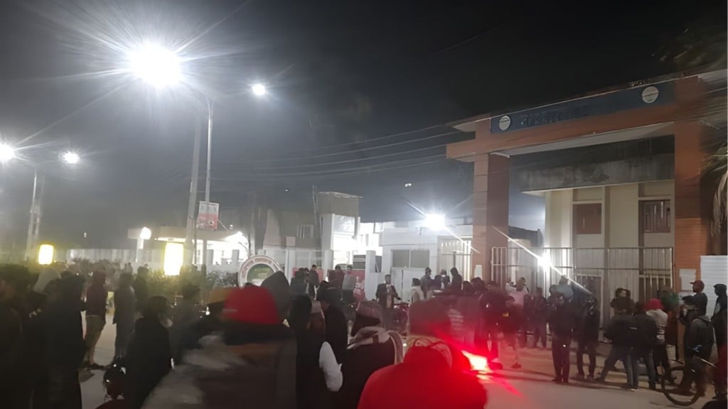 ছাত্রনেতা মাহদী হাসান আটক প্রতিবাদে উত্তাল হবিগঞ্জ থানা 1767473239 ছাত্রনেতা মাহদী হাসান আটক, প্রতিবাদে উত্তাল হবিগঞ্জ থানা