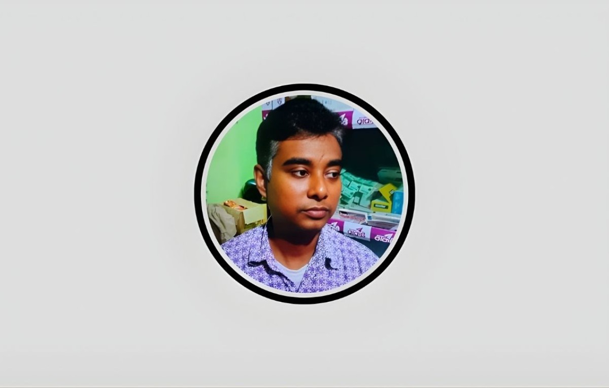 ছুরিকাঘাতে আহত ও পেট্রলে দগ্ধ সেই গ্রাম্য চিকিৎসক মারা গেছেন