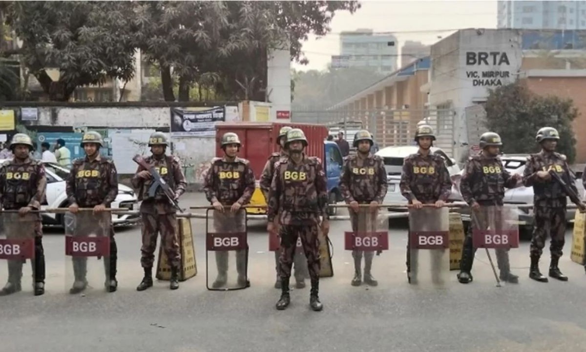 জননিরাপত্তা রক্ষায় মিরপুরে বিজিবি মোতায়েন