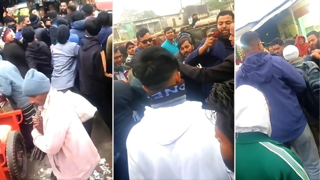 টিকিট চাওয়ায় টিটিকে মারধর ছাত্র পরিচয়ে চরম ঔদ্ধত্য 1767736902 টিকিট চাওয়ায় টিটিকে মারধর: ছাত্র পরিচয়ে চরম ঔদ্ধত্য