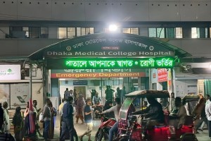 ঢাকা মেডিক্যাল: নতুন ভবন থেকে লাফিয়ে রোগীর মৃত্যু