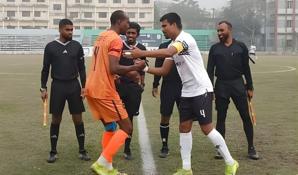ধারাবাহিক ড্রয়ে হতাশ মোহামেডান সমর্থকরা 1767359987 ধারাবাহিক ড্রয়ে হতাশ মোহামেডান সমর্থকরা