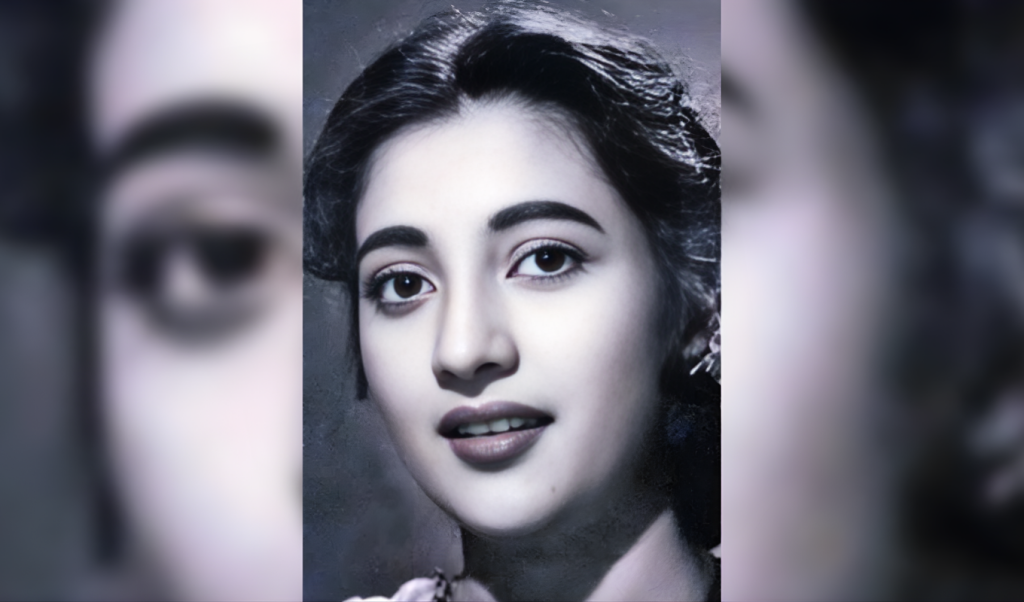 “নিঃসঙ্গতার রাজকুমারী আমি সুচিত্রা সেন বলছি”
