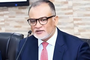 পদ্মা সেতুসহ কয়েকটি বড় প্রকল্পের কারণে বেড়েছে নিত্যপণ্যের দাম—বাণিজ্য উপদেষ্টা