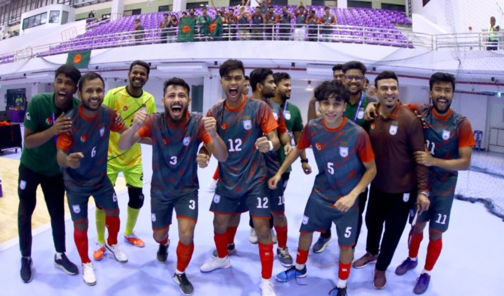 ফুটসালে বাংলাদেশের রোমাঞ্চকর জয় ফুটসালে বাংলাদেশের রোমাঞ্চকর জয়