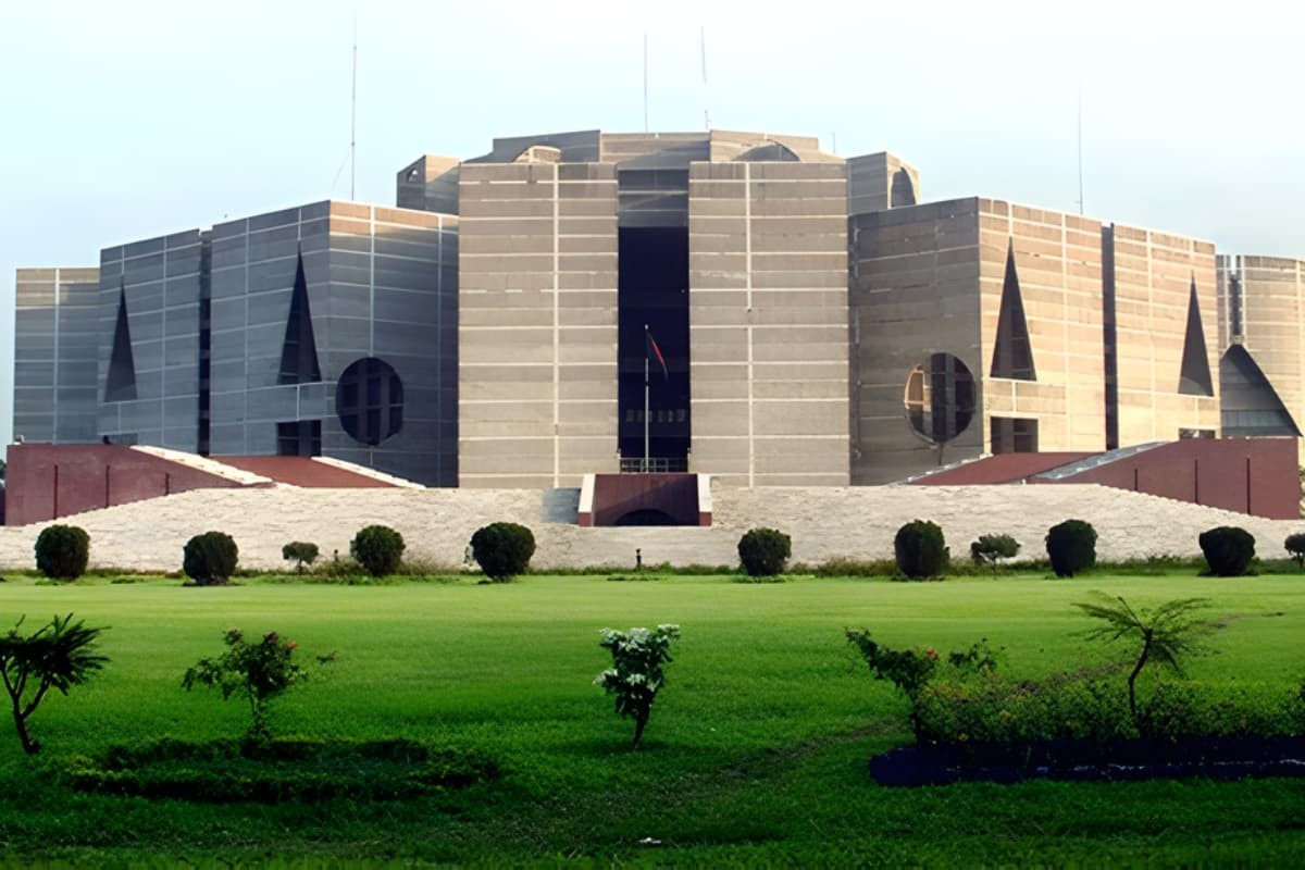বাংলাদেশে অ-জীবন বীমায় এজেন্ট কমিশন বাতিল হয়েছে
