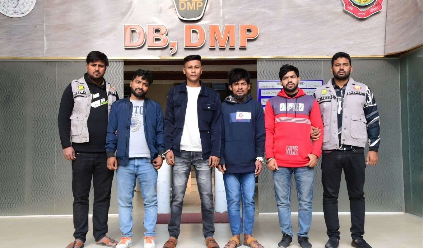 বিদেশে থাকা এক শীর্ষ সন্ত্রাসীর পরিকল্পনায় হত্যার সিদ্ধান্ত হয়েছিল সাড়ে চার মাস আগে