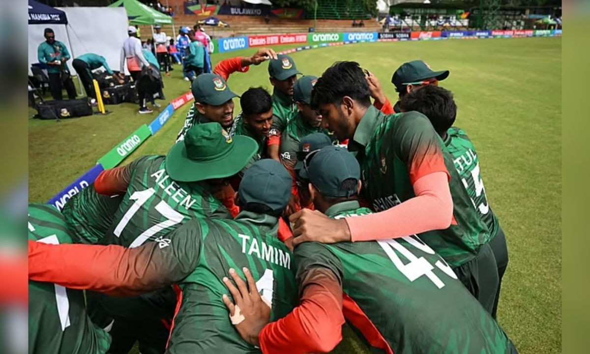 বৃষ্টির বাগড়ায় পরিত্যক্ত ম্যাচ: যুবাদের সেমিফাইনালের পথ জটিল