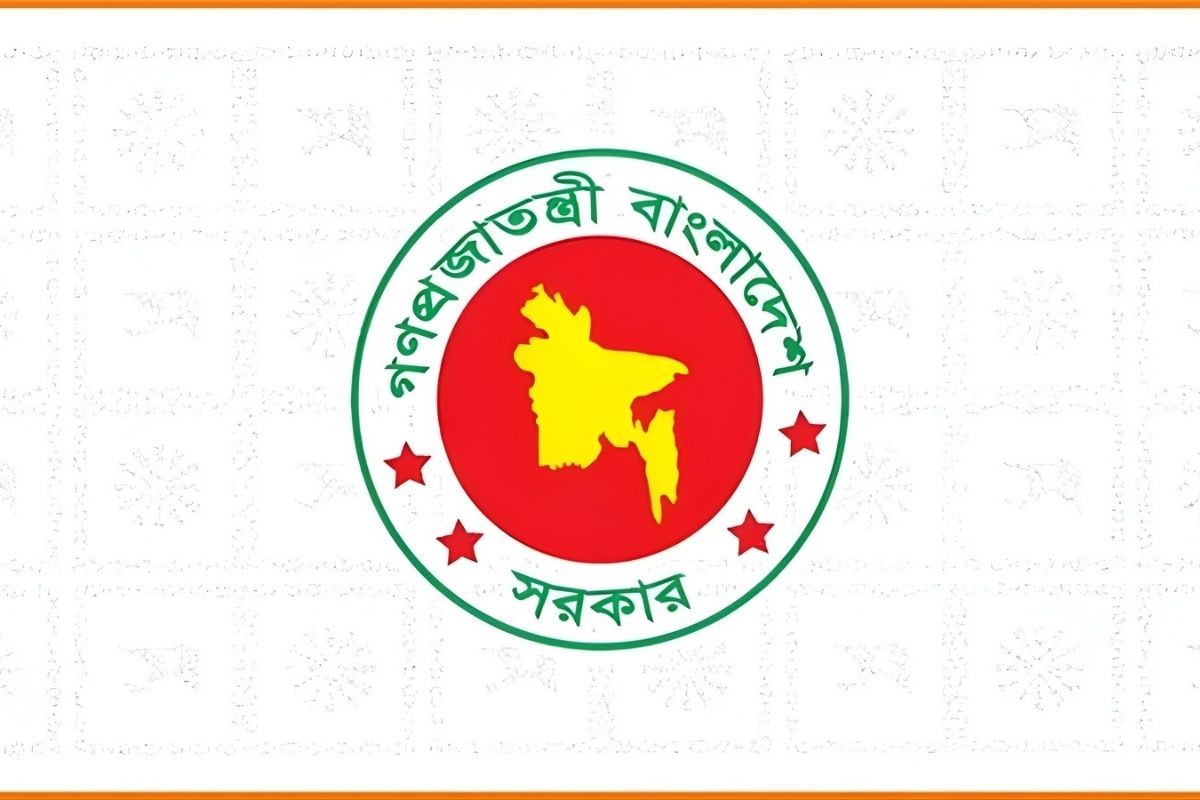 ব্যয়সাশ্রয়ী নীতি ঘোষণা, কিন্তু সরকারের কার্যক্রম উল্টো