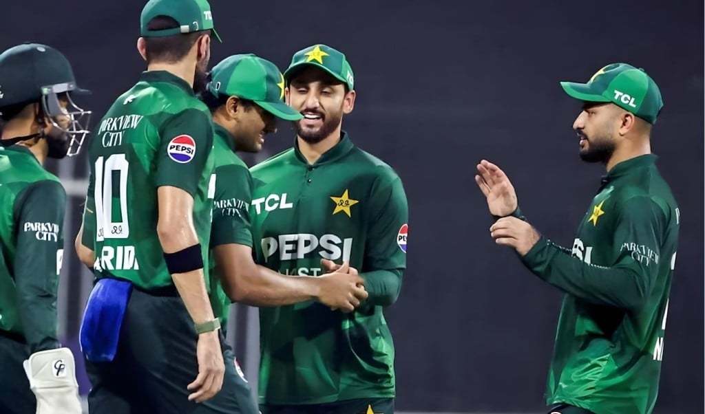 বয়কটের গুঞ্জনে পাকিস্তান করল বিমান যাত্রার প্রস্তুতি