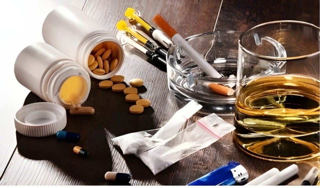 মাদক ব্যবসায়ীরা সুযোগকে কাজে লাগাচ্ছে