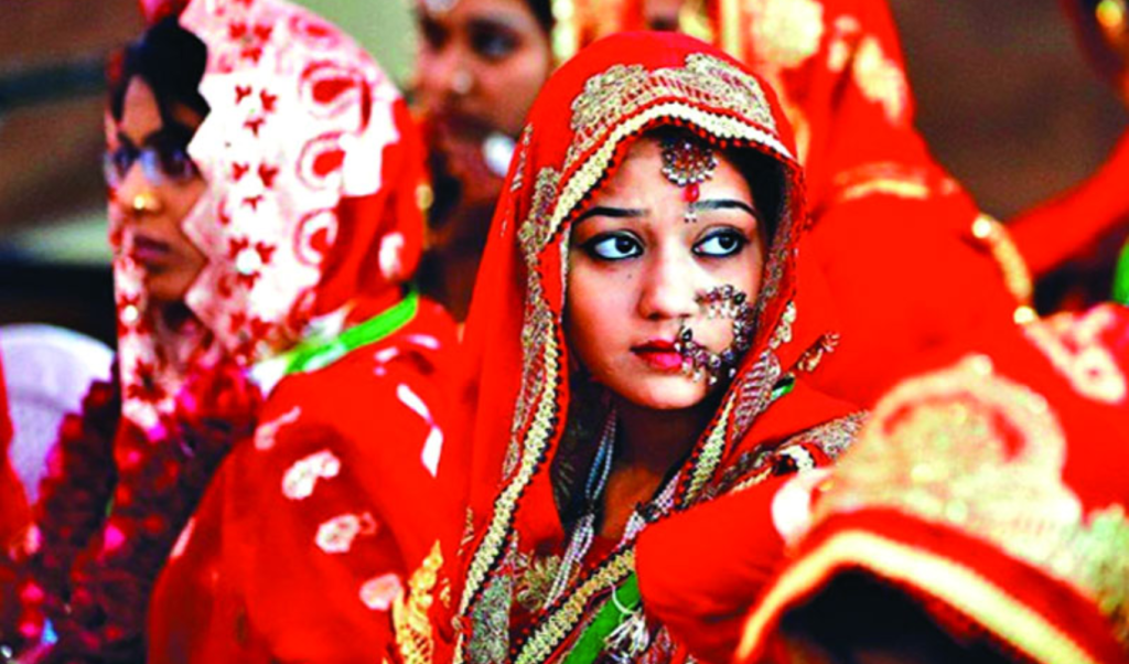 মায়ের ফোনে থামল কিশোরীর বাল্য বিবাহের আয়োজন 1768212256 মায়ের ফোনকলে থামল কিশোরীর বাল্য-বিবাহের আয়োজন