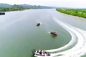 মিয়ানমার সীমান্তে গুলিতে দুই কিশোর আহত