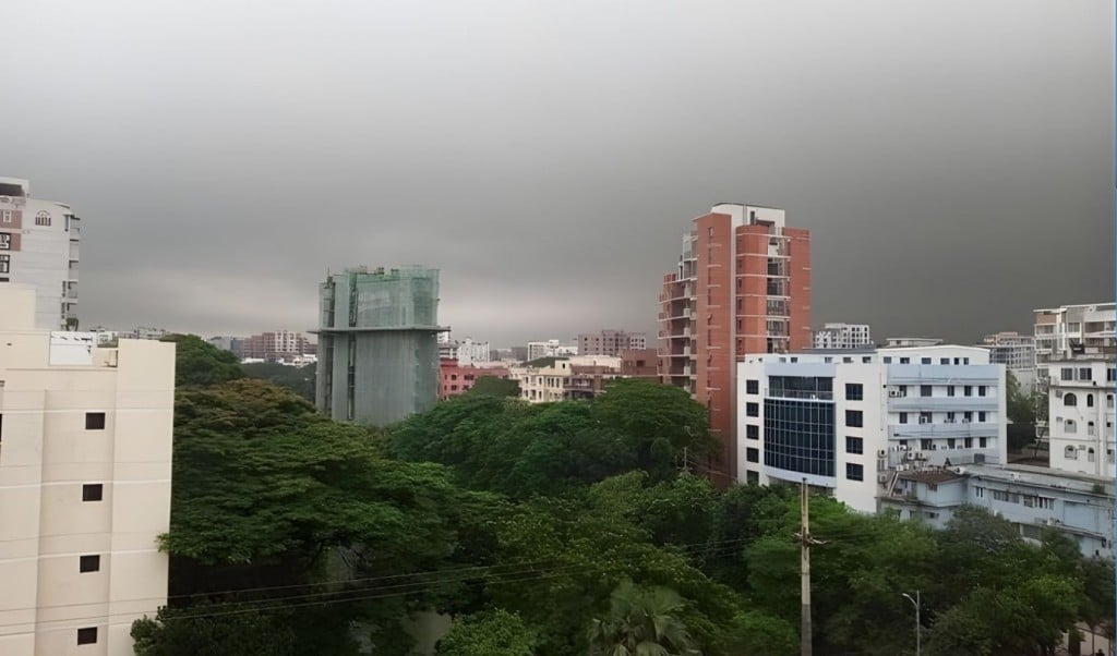 রাজধানীতে কুয়াশা কমার আভাস তাপমাত্রা বাড়তে পারে 1767674824 রাজধানীতে কুয়াশা কমার আভাস, তাপমাত্রা বাড়তে পারে