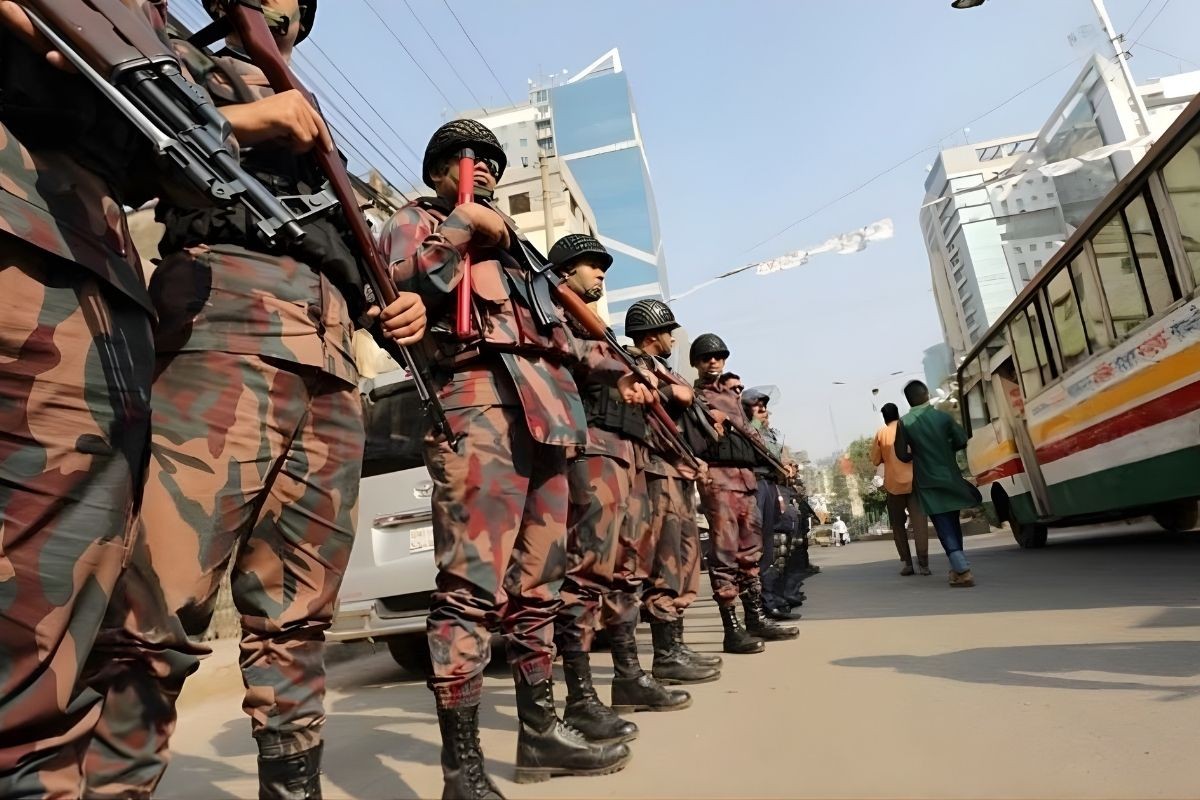 রাজধানীসহ তিন জেলায় মোতায়েন ৩৮ প্লাটুন