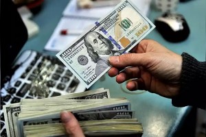 রেকর্ড রেমিট্যান্স প্রবাহ: প্রতিদিন আসছে দেড় হাজার কোটি টাকা