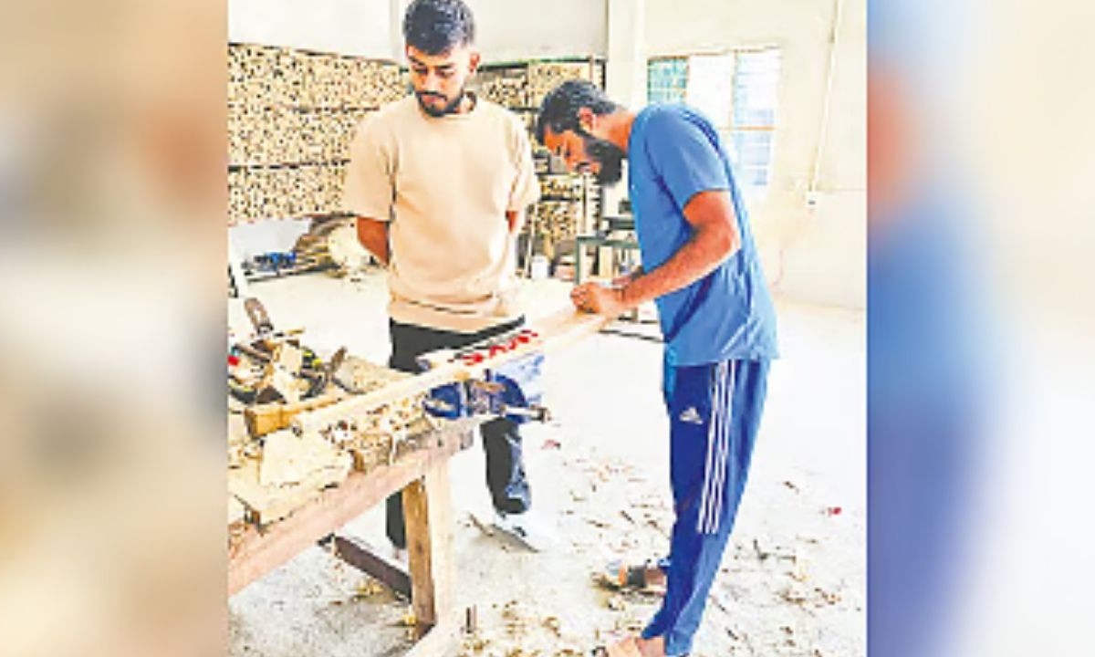 শাহীনের এমকেএস স্পোর্টস: ১৪ দেশে যাচ্ছে বাংলাদেশি ব্যাট