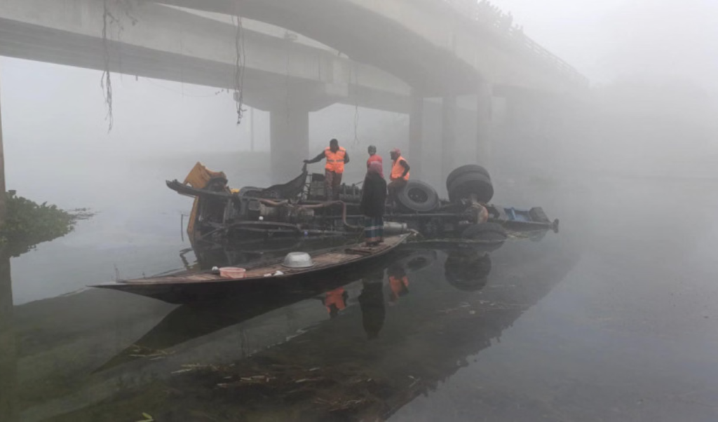 শৈলকুপায় সেতু দুর্ঘটনায় ট্রাকের দুইজন নিহত 8 1767526397 শৈলকুপায় সেতু দুর্ঘটনায় ট্রাকের দুইজন নিহত