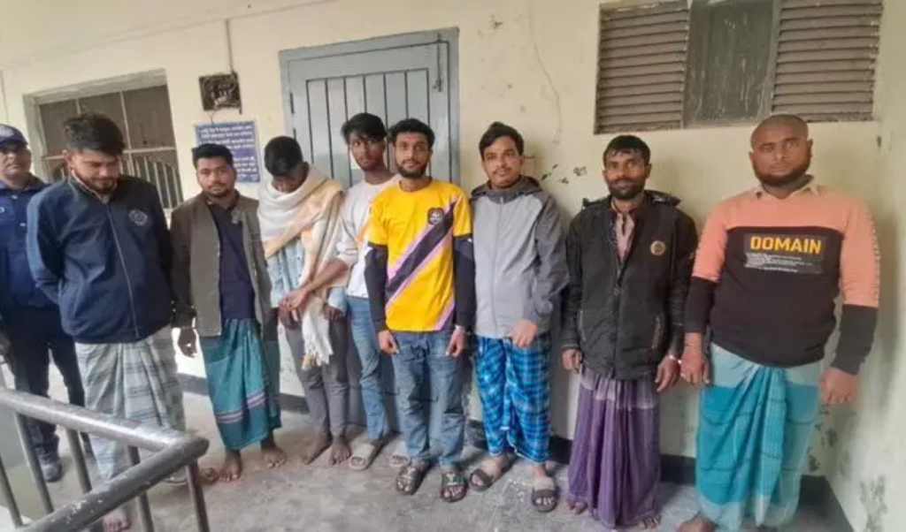 শ্রীপুরে মাদকবিরোধী অভিযানে হামলা ৪ পুলিশ আহত ১০ জন গ্রেফতার 1767263843 শ্রীপুরে মাদকবিরোধী অভিযানে হামলা, ৪ পুলিশ আহত; ১০ জন গ্রেফতার