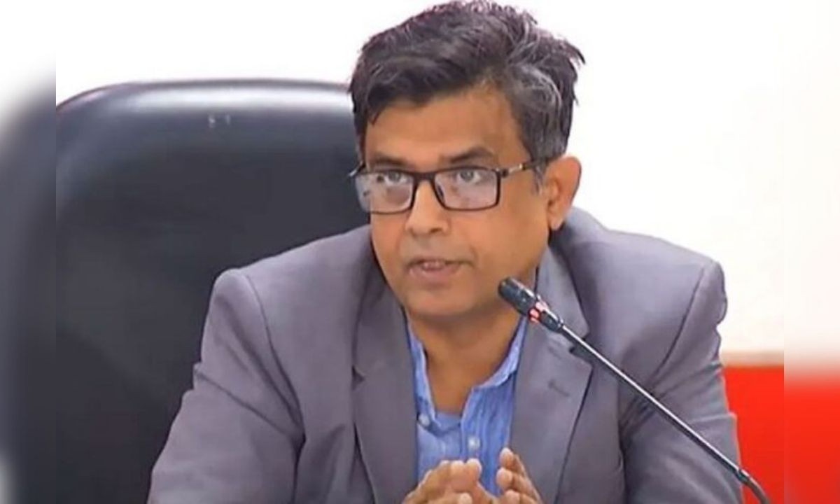 সংসদ নির্বাচন: টানা চার দিনের ছুটিতে যাচ্ছে দেশ