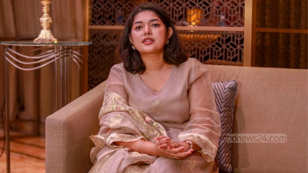 সাবেক মেয়রের কন্যা বুশরা আফরিনকে দুদকের ব্যাপক জিজ্ঞাসাবাদ সাবেক মেয়রের কন্যা বুশরা আফরিনকে দুদকের ব্যাপক জিজ্ঞাসাবাদ