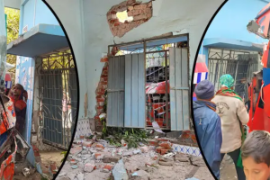 সিরাজগঞ্জে নিয়ন্ত্রণহীন বাস মসজিদে ঢুকে পড়লো:আহত ২