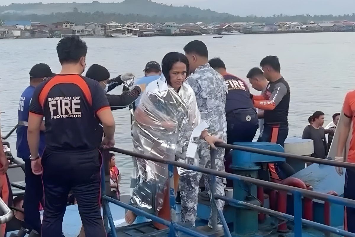 ৩৫৯ যাত্রী নিয়ে ফেরি দুর্ঘটনা, ফিলিপাইনে ১৫ জনের প্রাণহানি