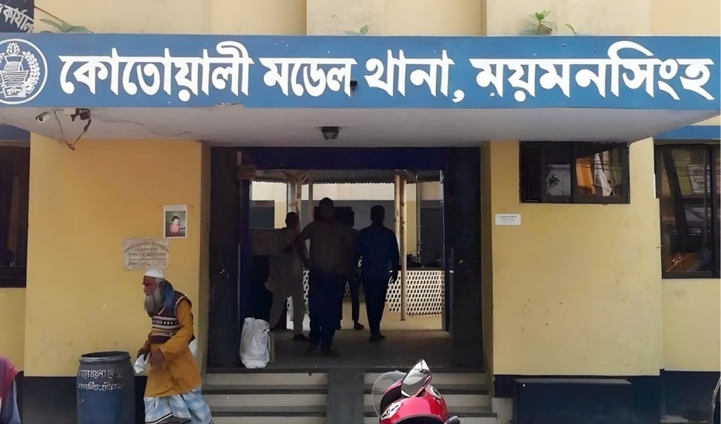 ৫ পুলিশ সদস্যকে কুপিয়ে ছিনতাই, ৭ জন গ্রেফতার