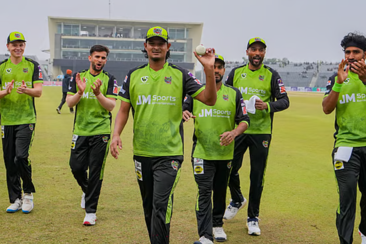 ‘দুলা ভাই’ মঈনের অভিষেকে ইতিহাস গড়লেন নাসুম, দাপুটে জয়ে ফিরল সিলেট