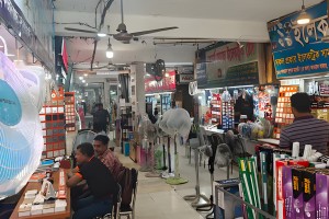 গরমের আগেই বৈদ্যুতিক পাখার দামে আগুন