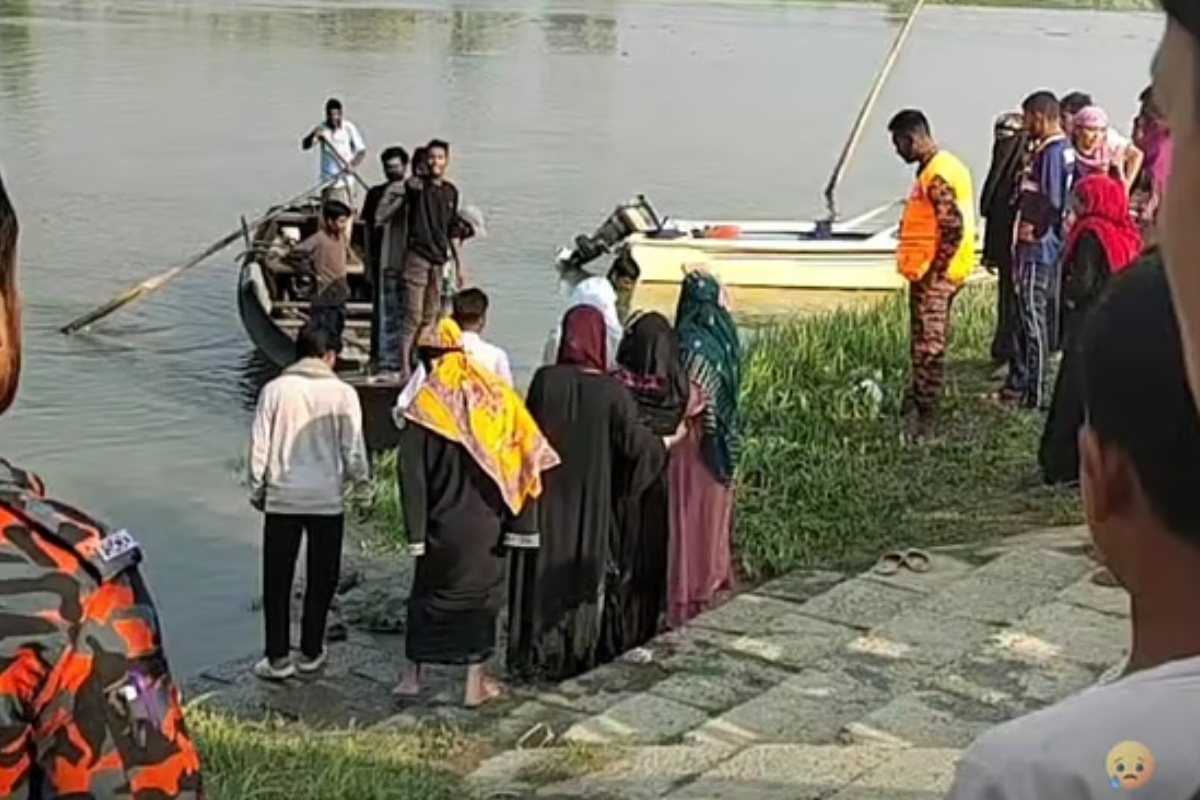 নৌকায় হাতাহাতি: তরুণ নদীতে পড়ে নিখোঁজ