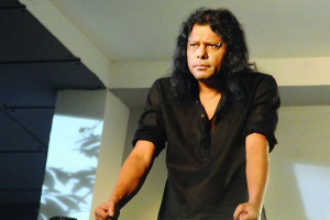 সন্ধ্যায় সংসদ ভবনের সামনে গান গাইবেন জেমস