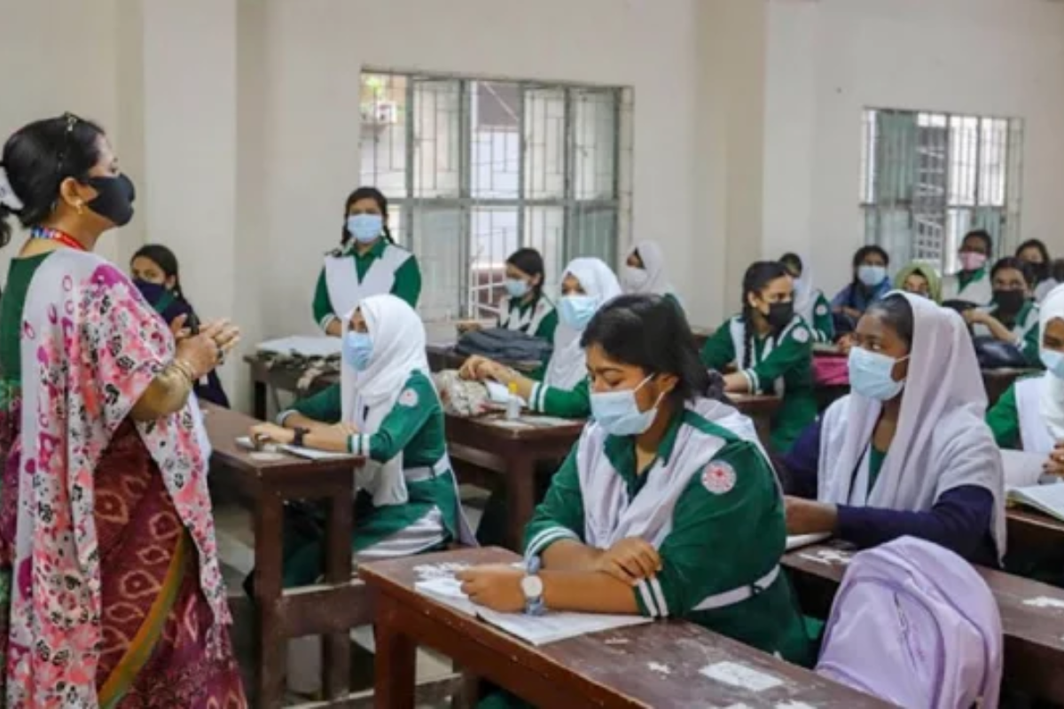 ১৩৫৯৯ শূন্য পদে প্রধান শিক্ষক নিয়োগ পেছালো