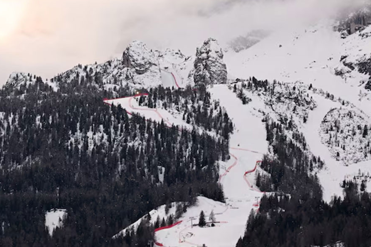 ফরাসি আল্পসে প্রাণ কেড়ে নিল তুষারধস