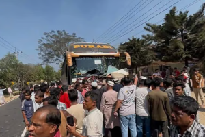 চকরিয়ায় বাস চাপায় ইজিবাইকের চালক নিহত