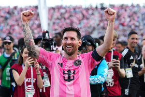 মেসির জাদুতে শীর্ষে উঠল ইন্টার মায়ামি