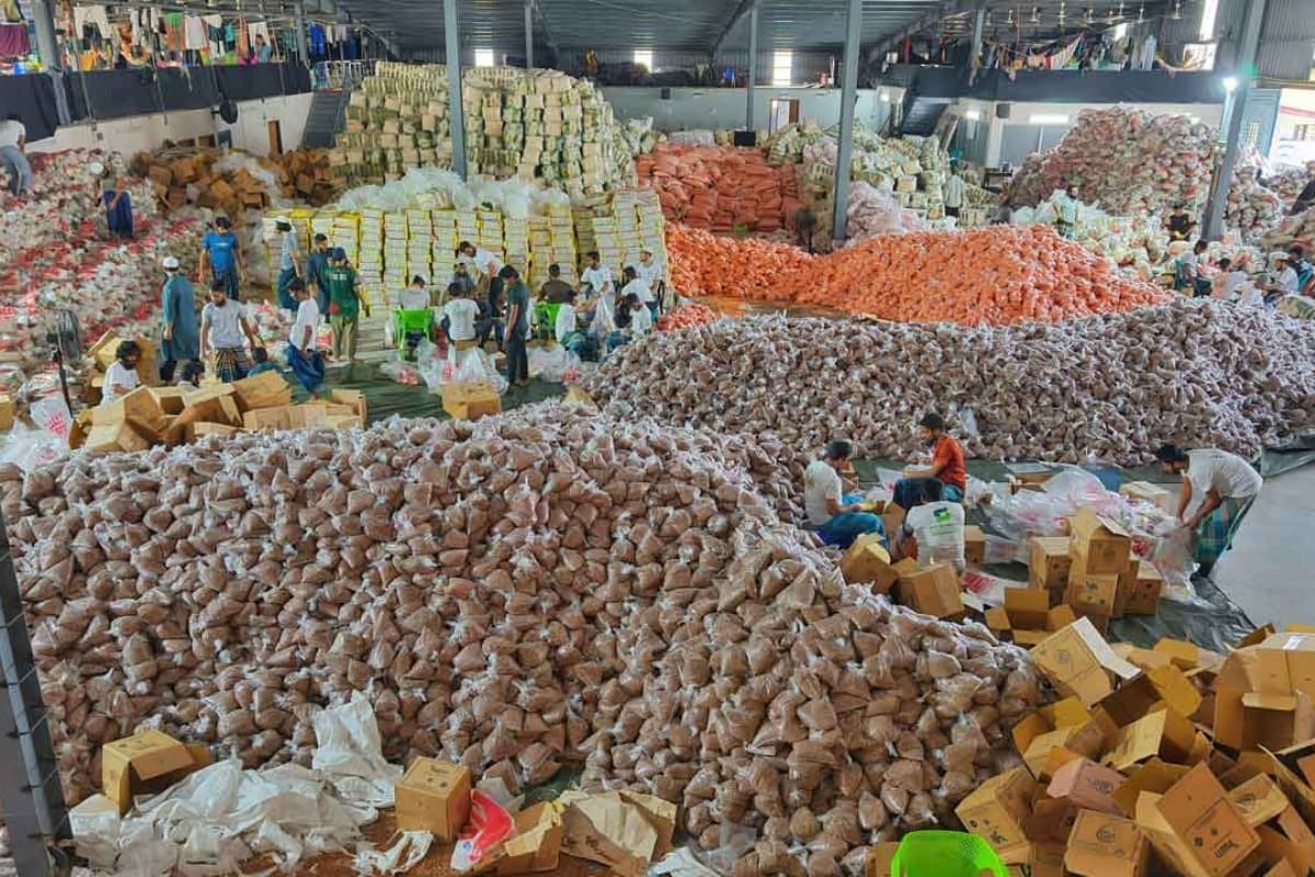 আস-সুন্নাহ ফাউন্ডেশন রমজানে দরিদ্র পাশে দাঁড়াল