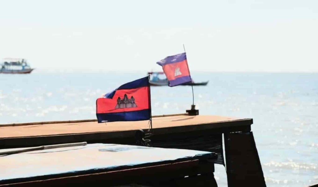 ক্যাম্বোডিয়ার বীমা খাতে মিলিত ওঠানামা