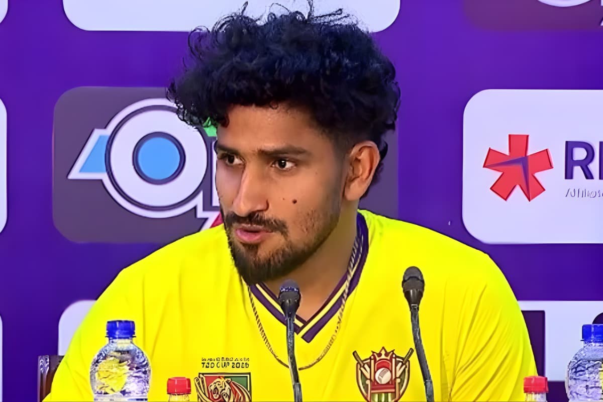 খালেদের নেতৃত্বে দুর্বার এগারো ফাইনালে