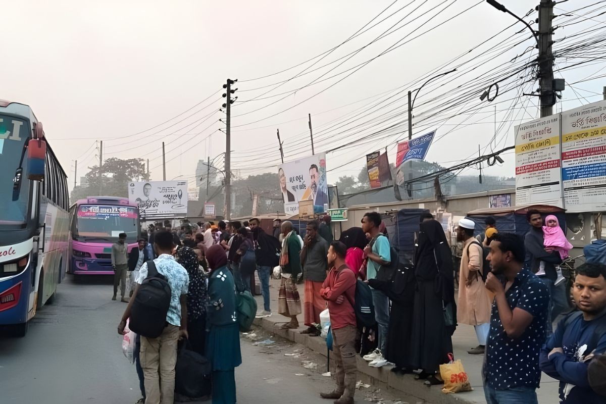 গাজীপুরে চারদিনে ৫০ কিমি যানজট, ভাড়া তিনগুণ