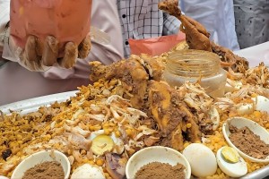 চকবাজারে ইফতারের ঐতিহ্যবাহী আনন্দ