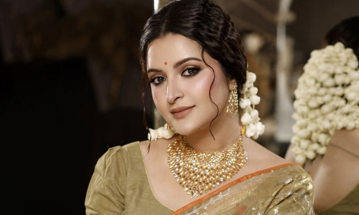 চিত্রনায়িকা পরীমনিকে অজ্ঞাত নম্বর থেকে হত্যার হুমকি