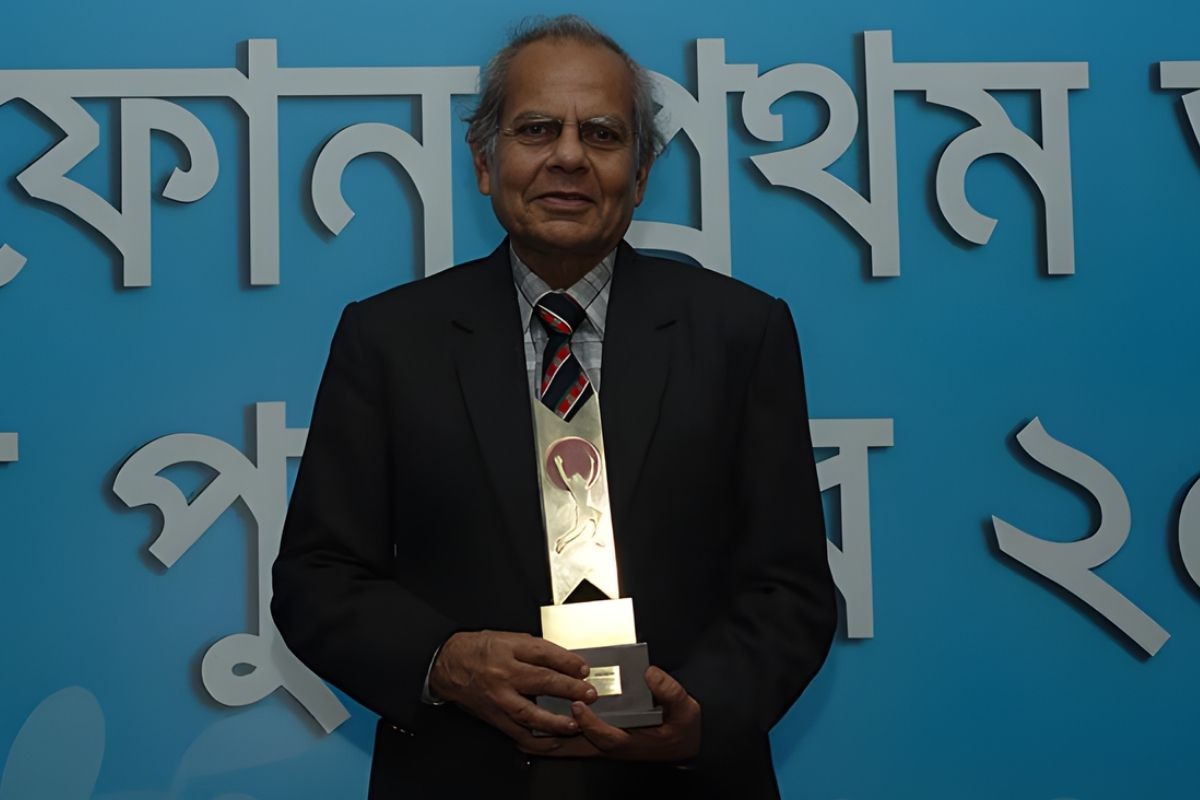চিরনিদ্রায় ‘টেলিগ্রাম যুগের’ শেষ নায়ক: মাঠের ধুলো ছেড়ে রণজিৎ দাসের যাত্রা অনন্তলোকে