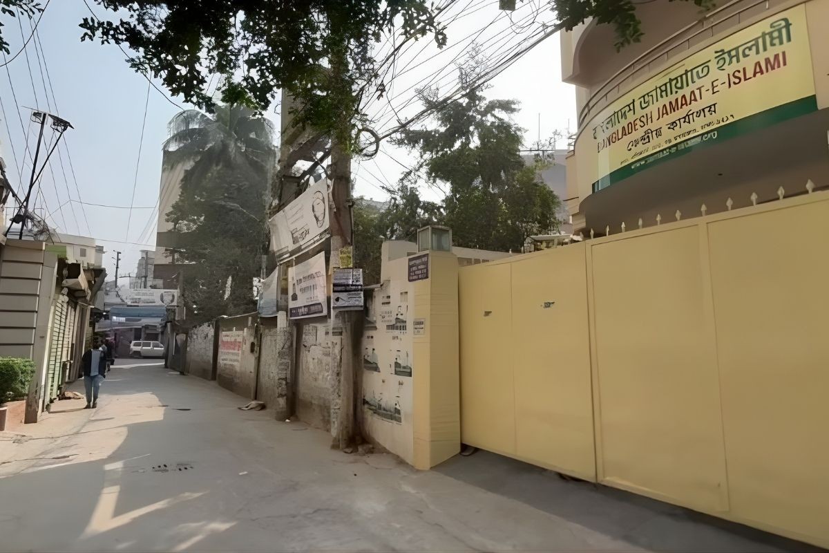 জামায়াত কার্যালয় আজ শুনশান অবস্থায়