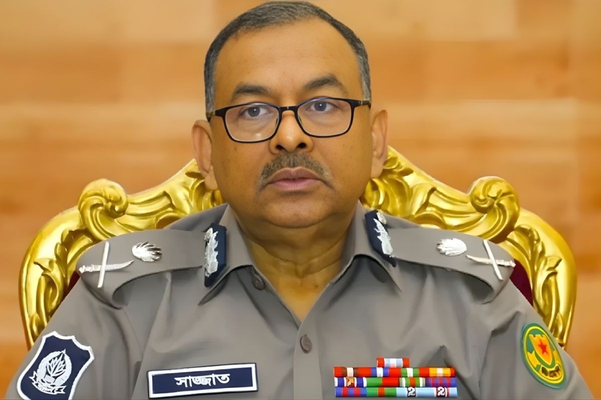 ডিএমপি কমিশনার পদত্যাগ করলেন সাজ্জাত আলী
