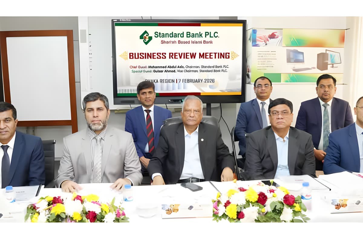 ঢাকায় স্ট্যান্ডার্ড ব্যাংকের কৌশলগত পরিকল্পনা পর্যালোচনা