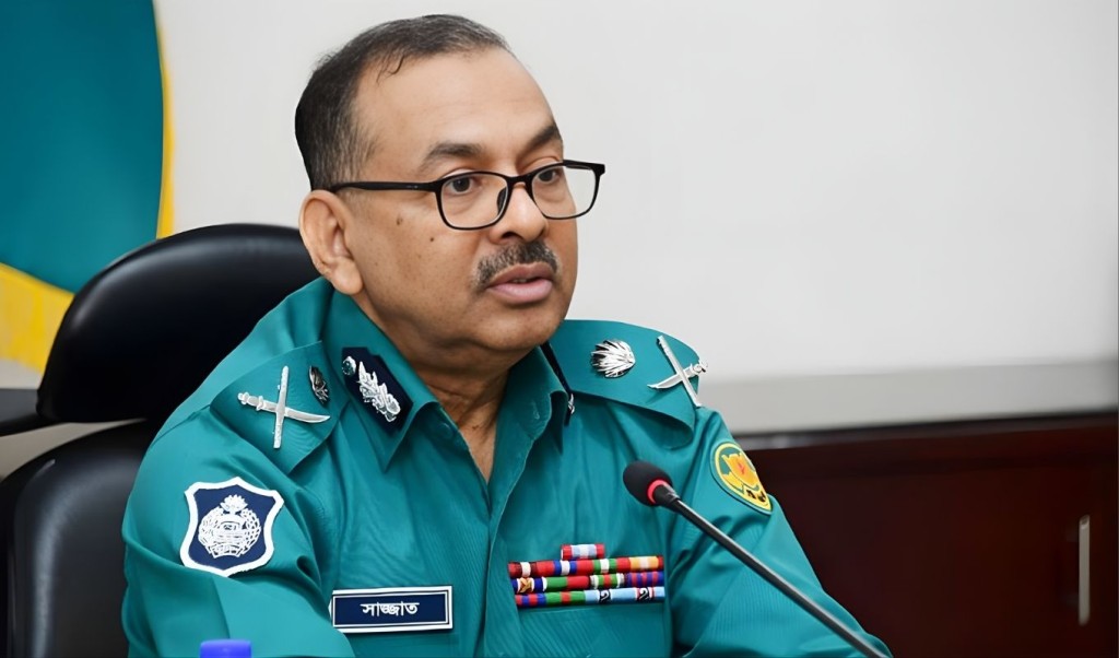 ঢাকার পুলিশ কমিশনার শীঘ্রই পদত্যাগ ঢাকার পুলিশ কমিশনার শীঘ্রই পদত্যাগ