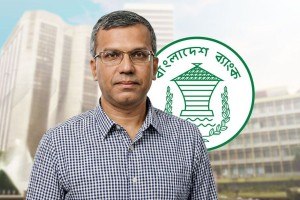 নতুন গভর্নর আনুষ্ঠানিকভাবে সকালেই দায়িত্বে